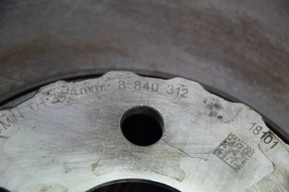 BMW 5 G60 G61 G70 Bremsscheibe vorne 8840311 image 10
