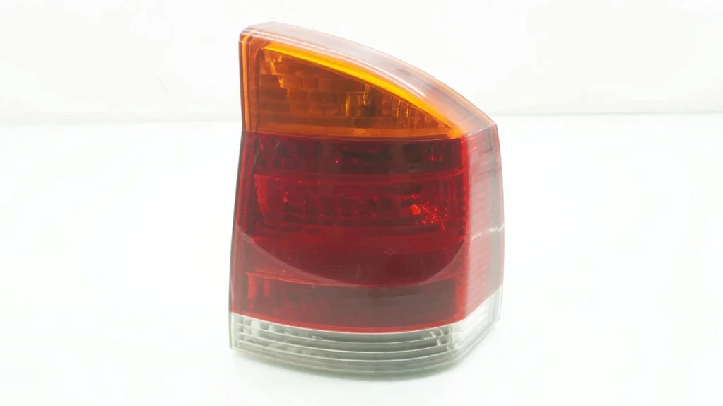 Opel Vectra C Right Rear Tail Light M-35668-