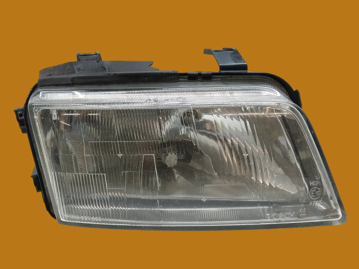 Farol Direito Audi A4 B5 Usado OE