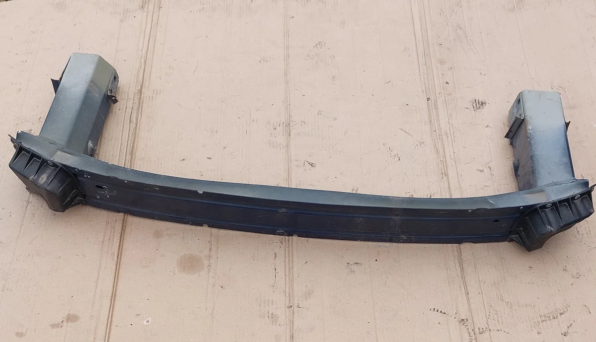Opel Zafira C Refuerzo Frontal 13272552
