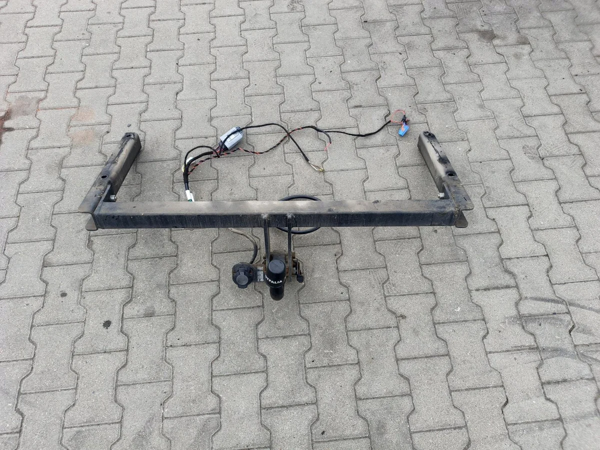 Used Audi A6 C6 Sedan Tow Hitch + Module