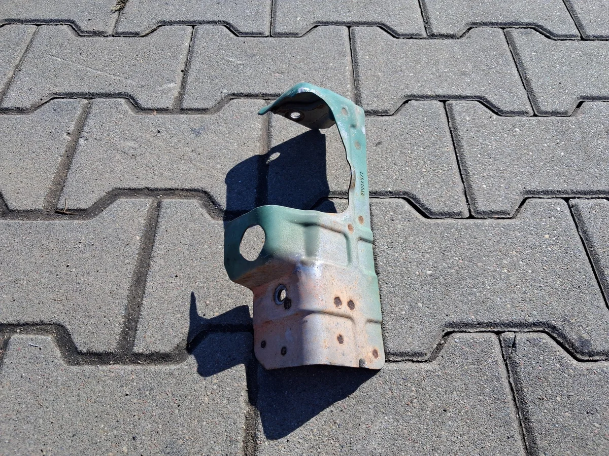 Hitzeschutz Turbokrümmer Renault Volvo image 3