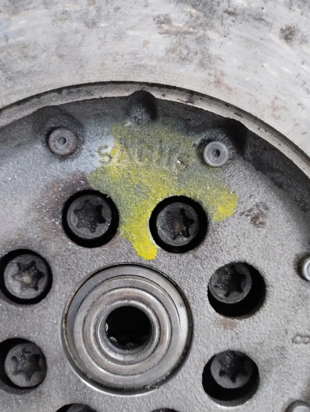 Volante Bimassa Schaeffler LuK 415 0660 10 Usado image 3