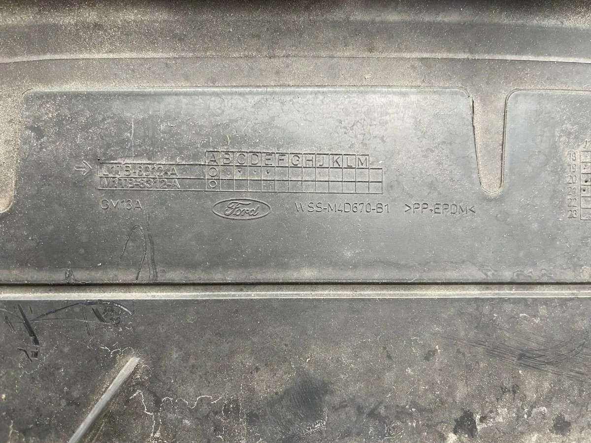Ford L1TB-8312-A Usado image 6