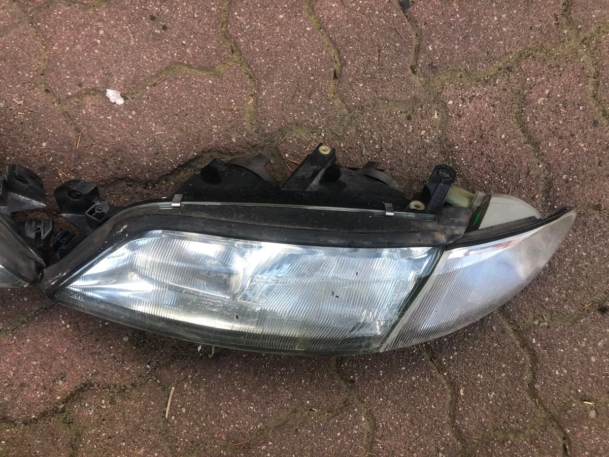 Opel Vectra B Strålkastare Fram Vänster Höger image 5