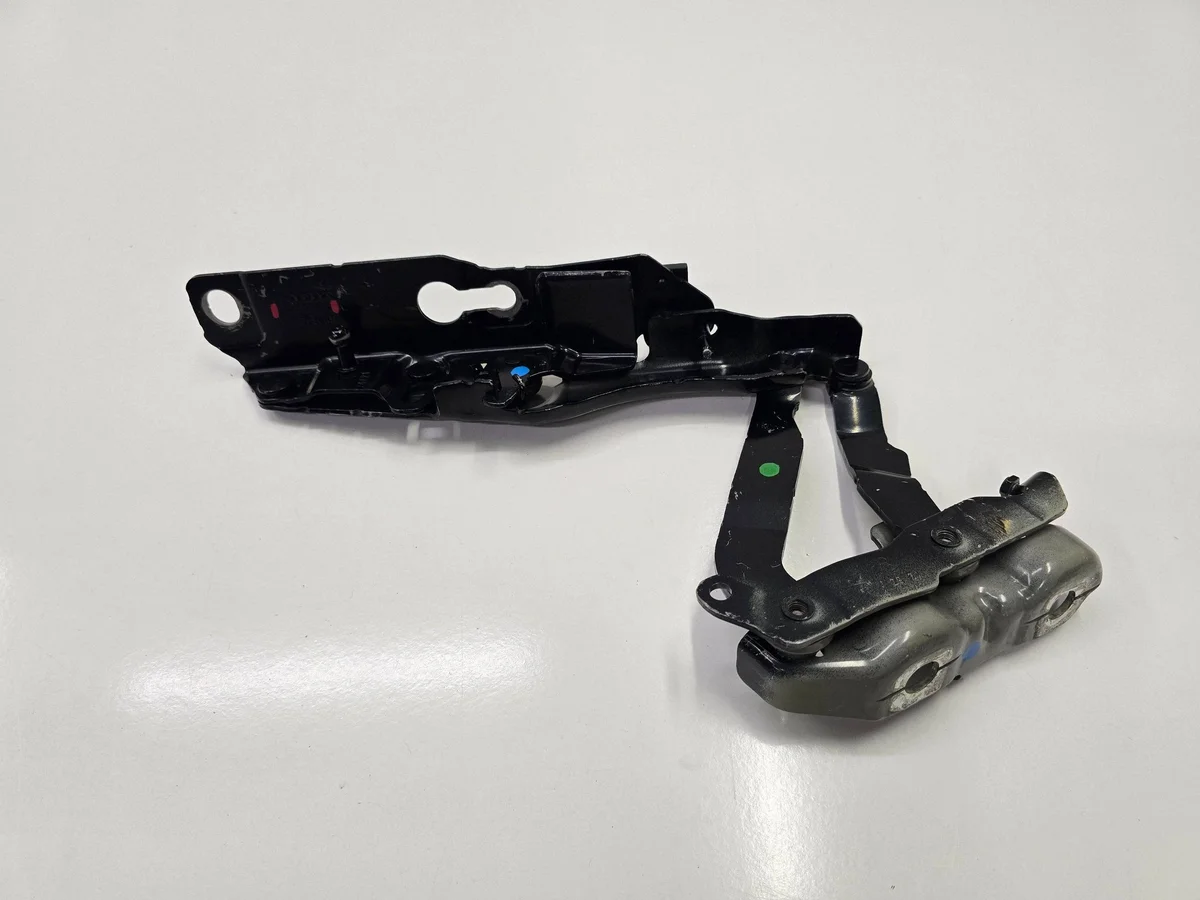 Volvo S60 V60 III saranan pidike 32277086