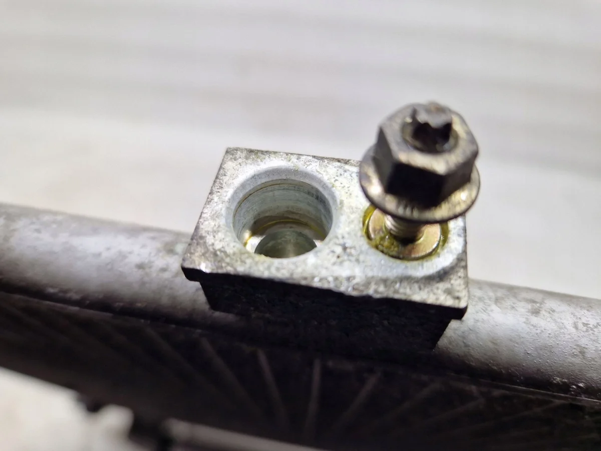 Radiador A/C Peugeot 9638574080 Usado image 4
