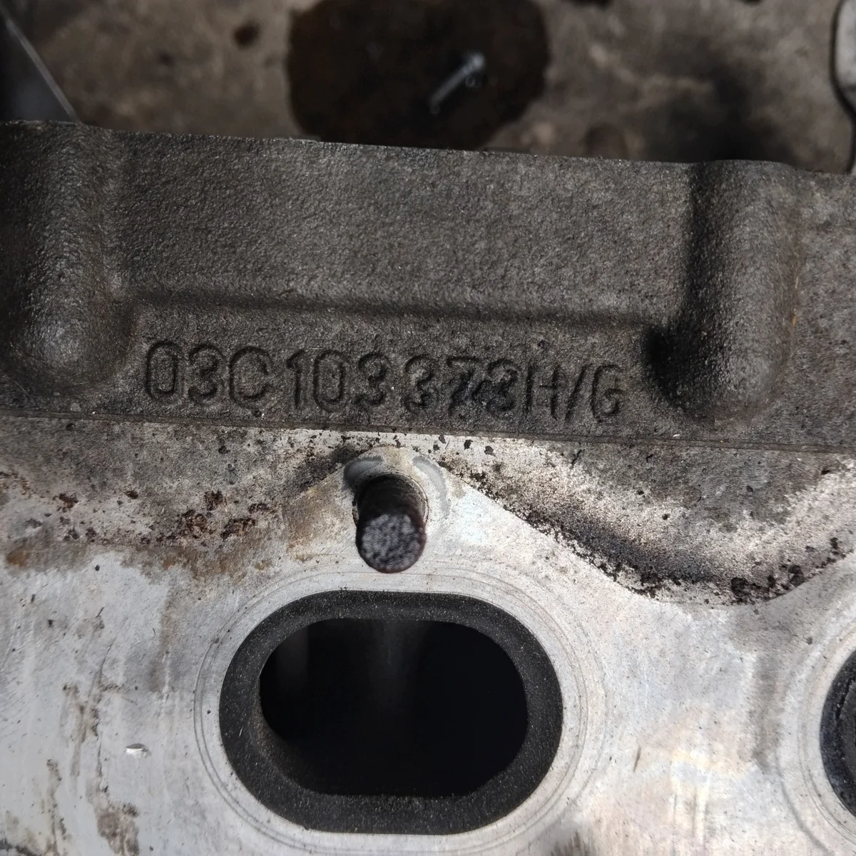 Cilinderkop VW Seat Ibiza 1.6 FSI 03c103373H/G thumbnail 7