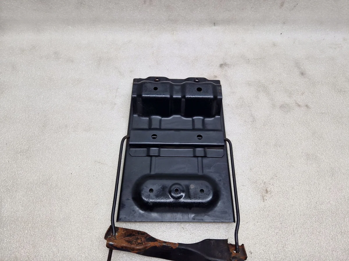 Support batterie Suzuki Grand Vitara II 3366065J0 image 3