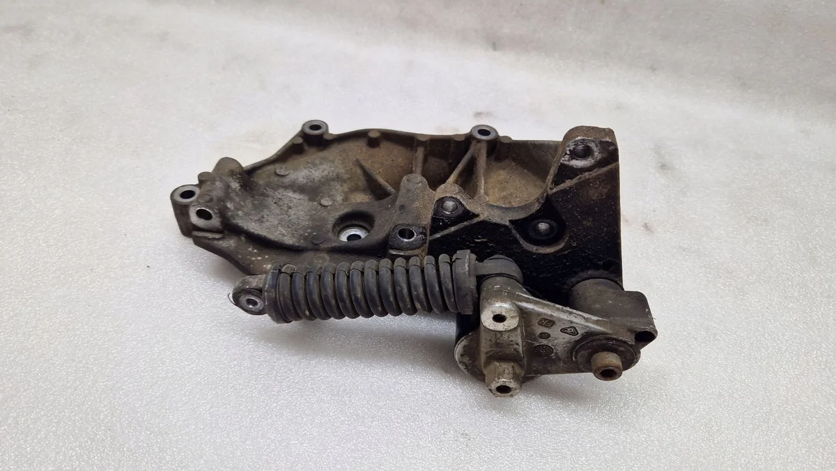 Alternator Bracket Front Suzuki Grand Vitara II ISA17583