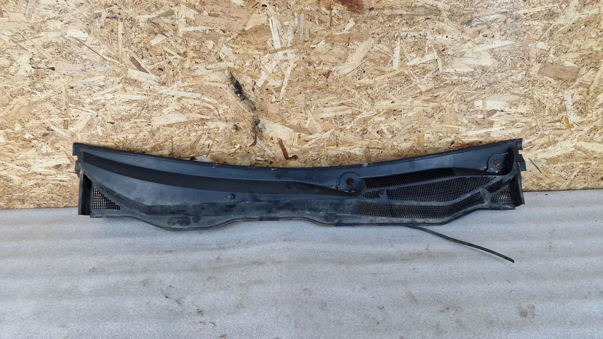 Windlauf vorne Opel Astra H 1154682