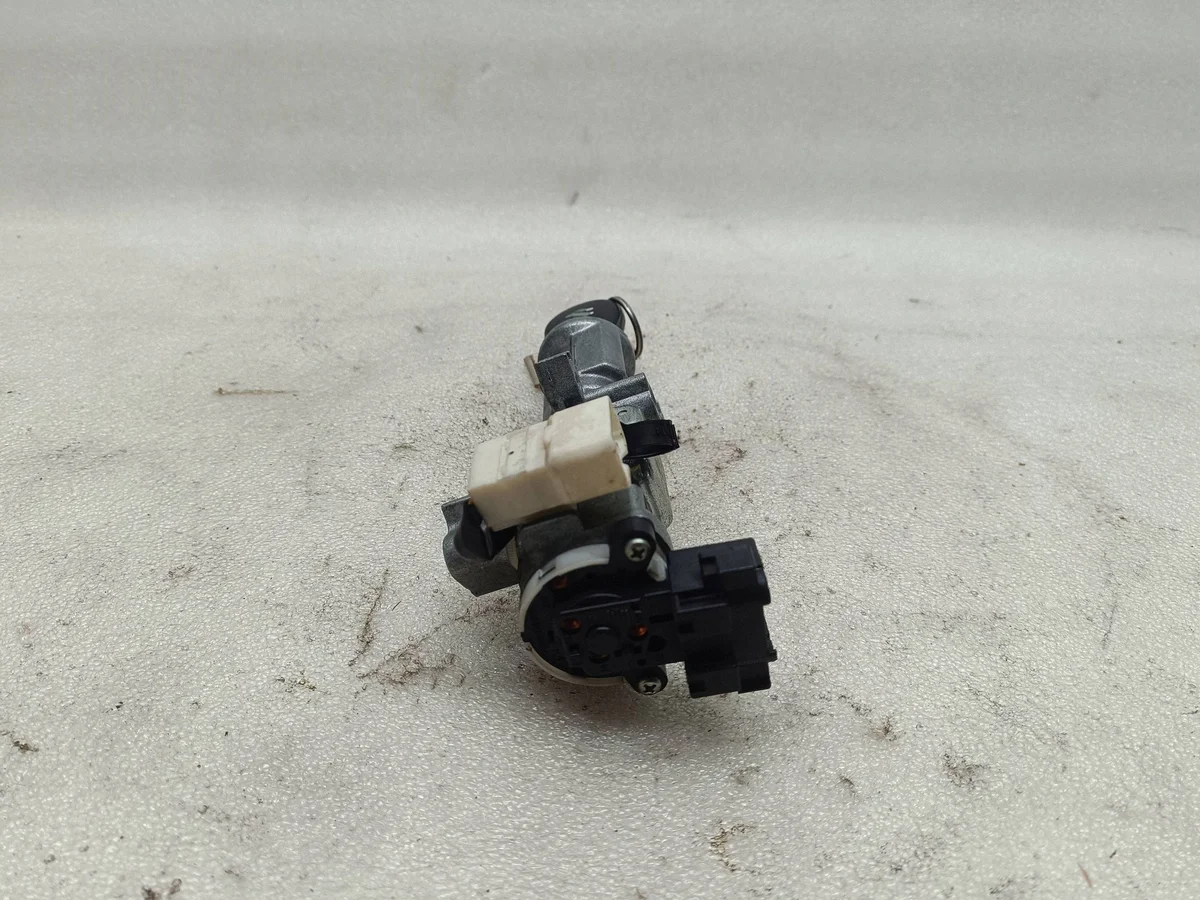Ignition Switch Suzuki Grand Vitara II ISA17449 image 4