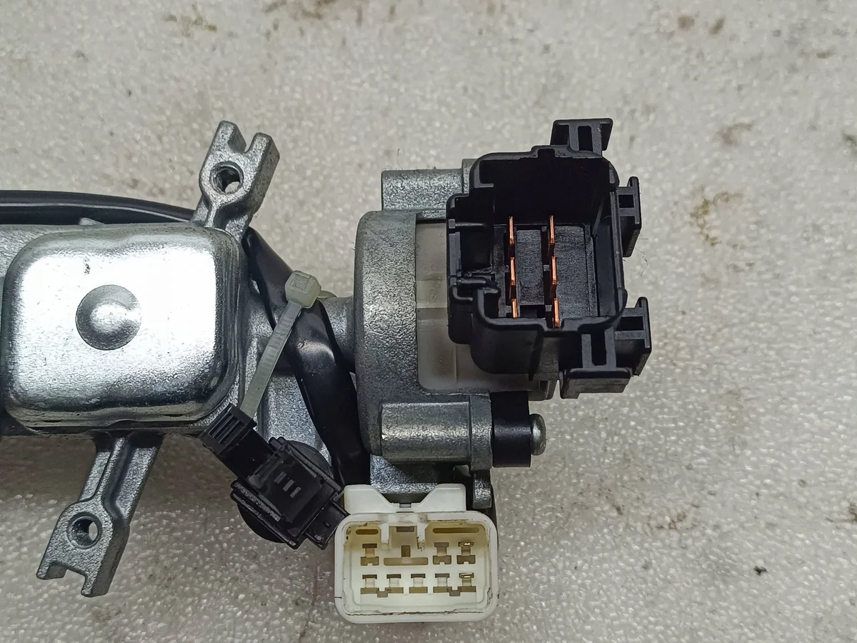 Ignition Switch Suzuki Grand Vitara II ISA17449 image 5