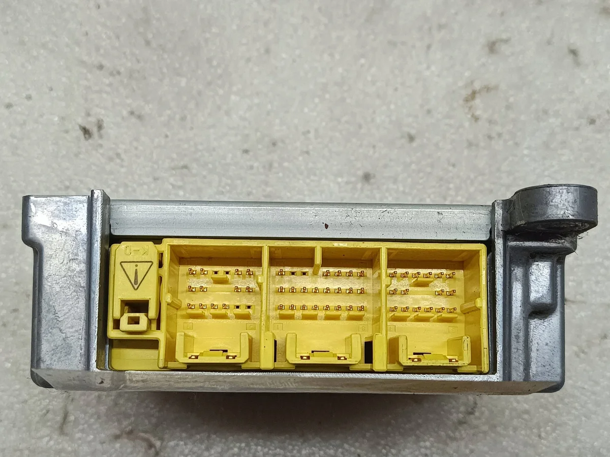 Ohjain airbag Suzuki Grand Vitara II 3891065J30 image 3