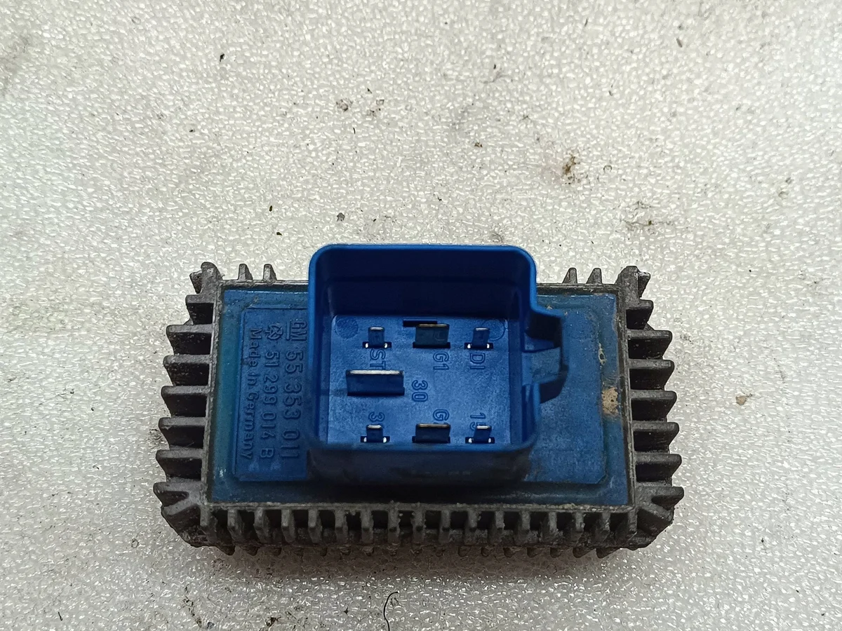 Glow Plug Control Module Opel Astra H 55353011 image 3