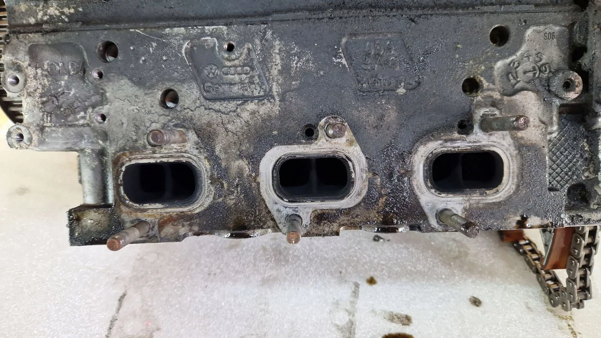 Engine Cylinder Head for Audi A6 S6 C6 4F image 8