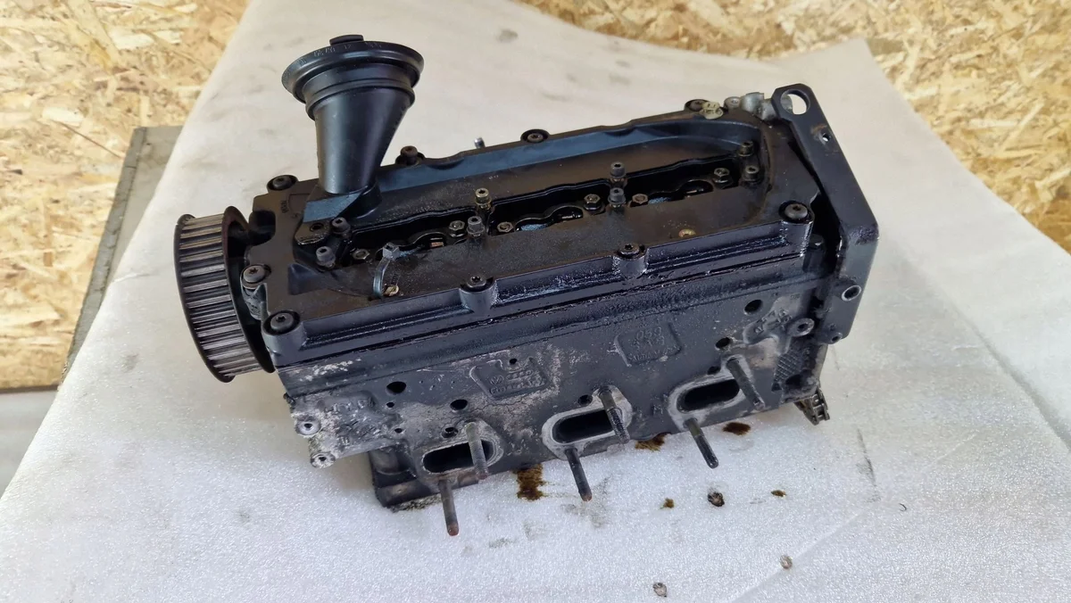 Engine Cylinder Head for Audi A6 S6 C6 4F image 9