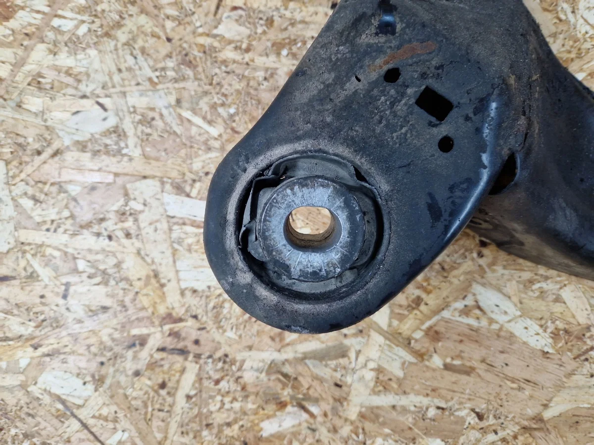 Front Axle Audi A6 S6 C6 4F Used ISA17249 image 3