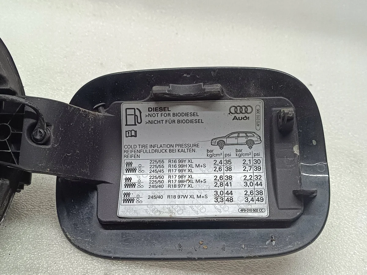 Audi A6 S6 C6 4F 2006 Trappe carburant image 3