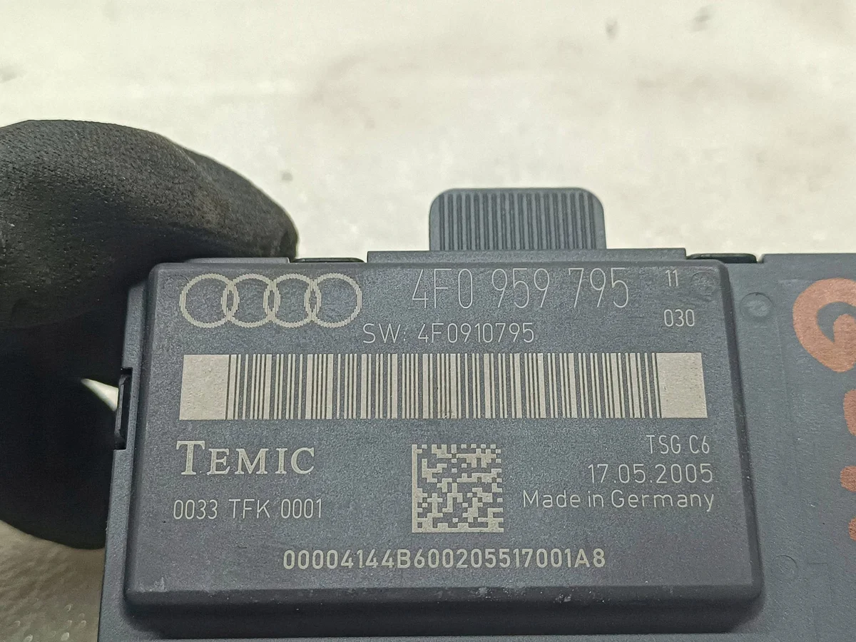 Module porte arrière gauche Audi A6 S6 C6 4F0959795 image 4
