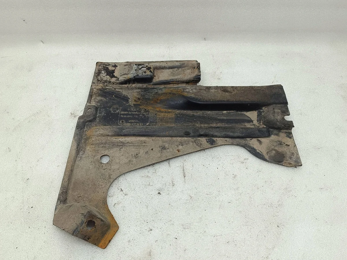 Audi A6 S6 C6 4F 2006 Cache réservoir carburant image 4