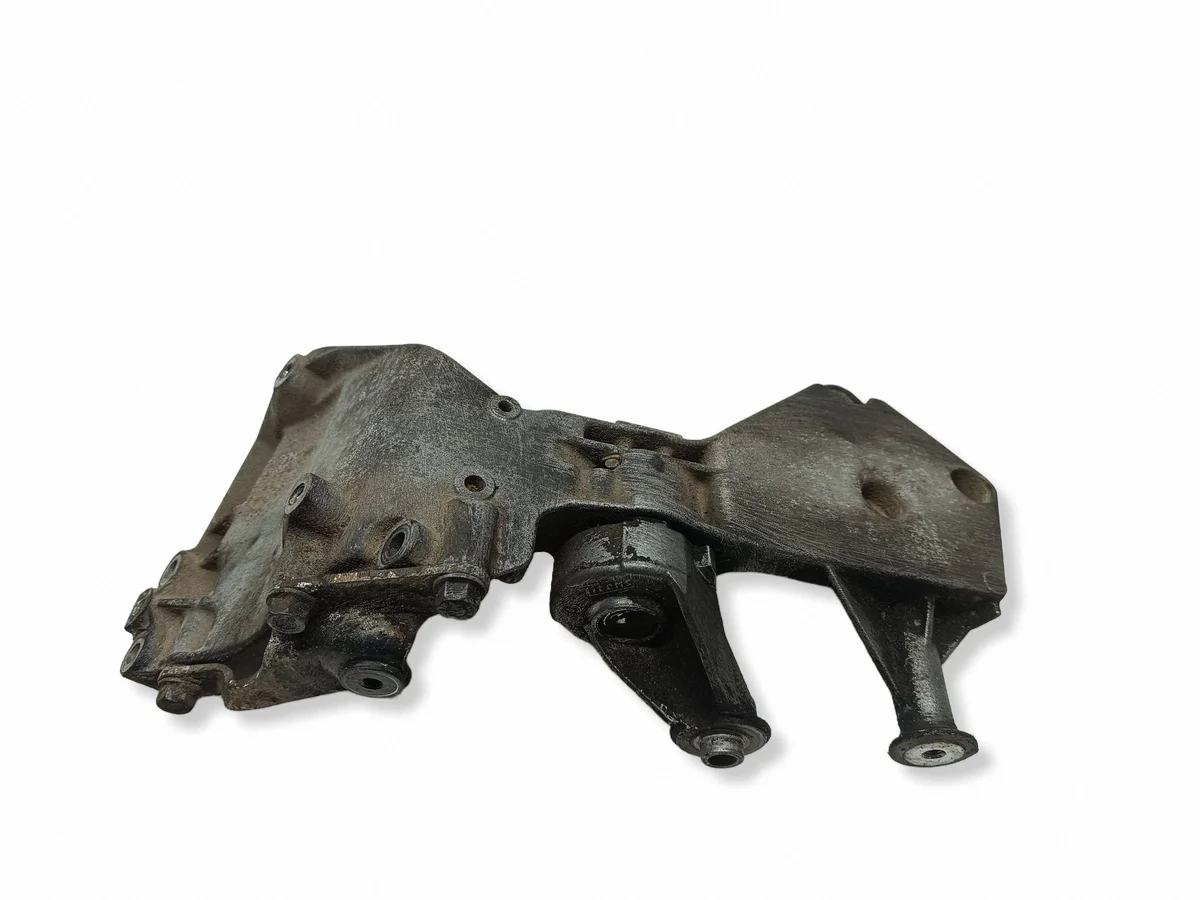 Halterung Lichtmaschine Mercedes A W168 A6882020540