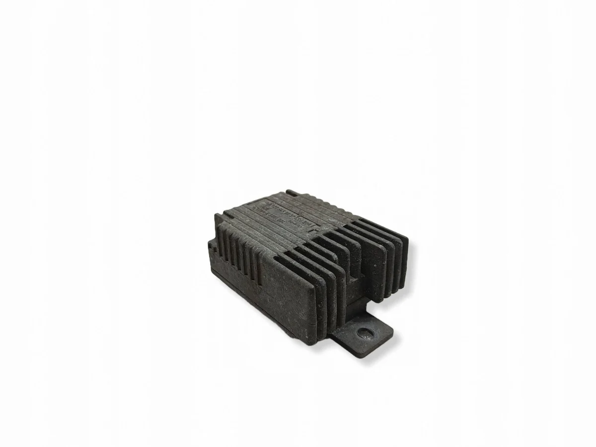 Relais ventilateur Mercedes-Benz A W168 A0275458032