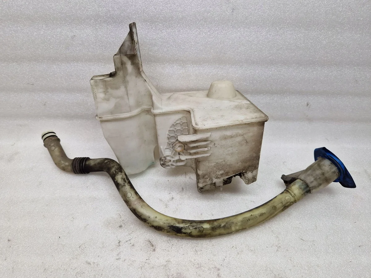 Vasca tergicristalli VW Transporter T5 Usata