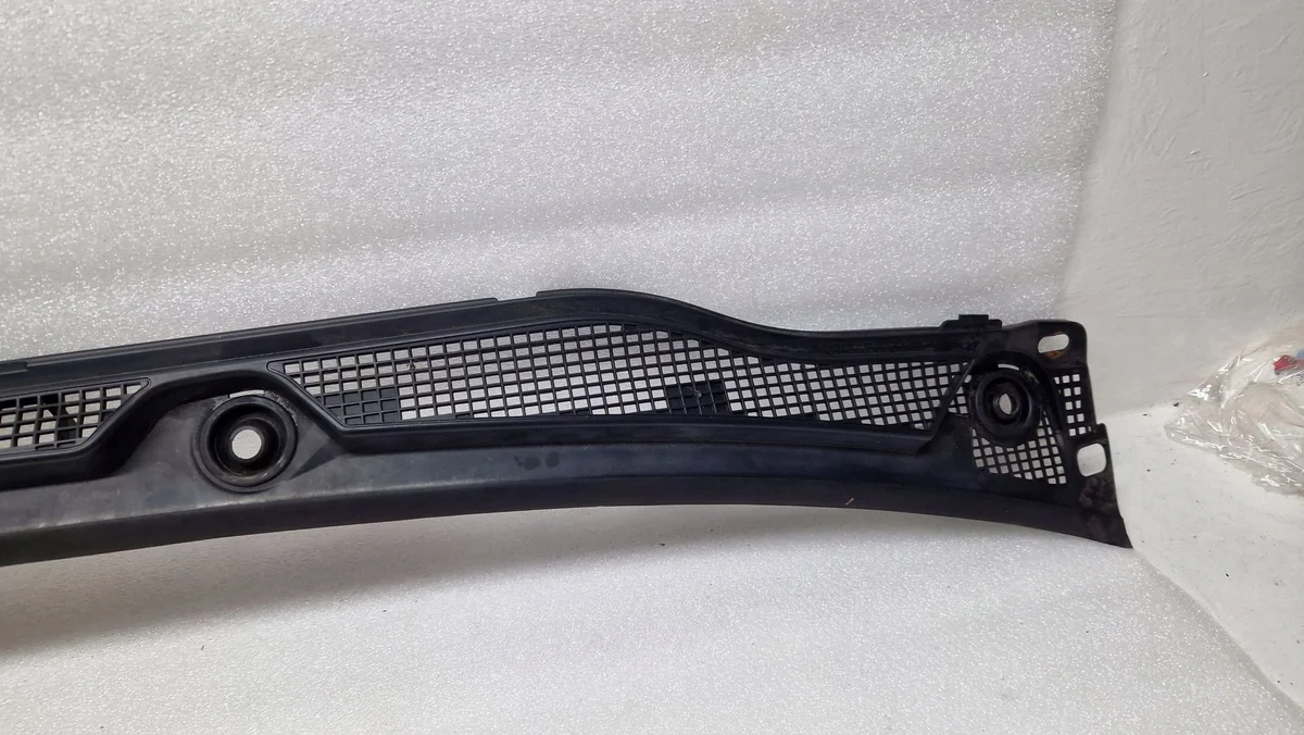 Underdel fram Renault Captur 668115916R image 4