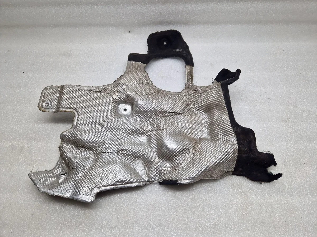 Värmesköld Fram Renault Captur 679007794R