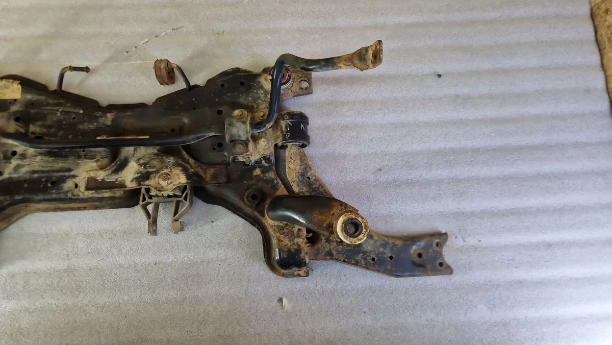 Sanki avant Ford Focus ISA16474 image 7