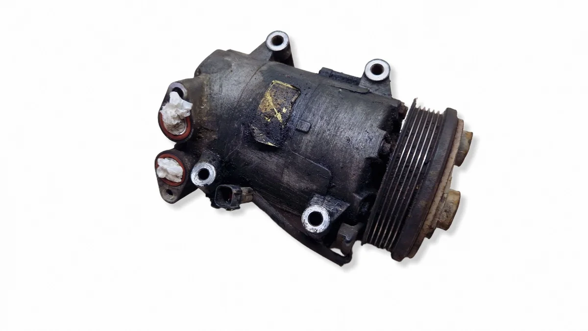 Ford Focus AC Compressor Front Used ISA16348