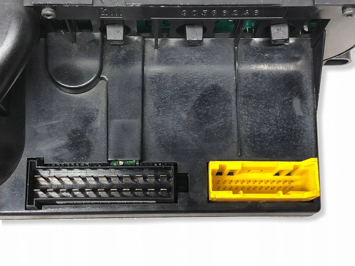 Painel de AC Opel Vectra B 2.0D 98r OEM 69262205 image 4