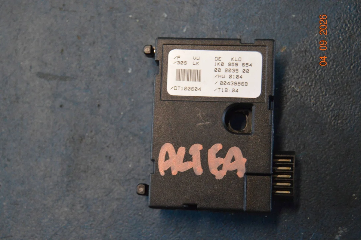 SEAT ALTEA XL 2.0 TDI sensor 1K0959654