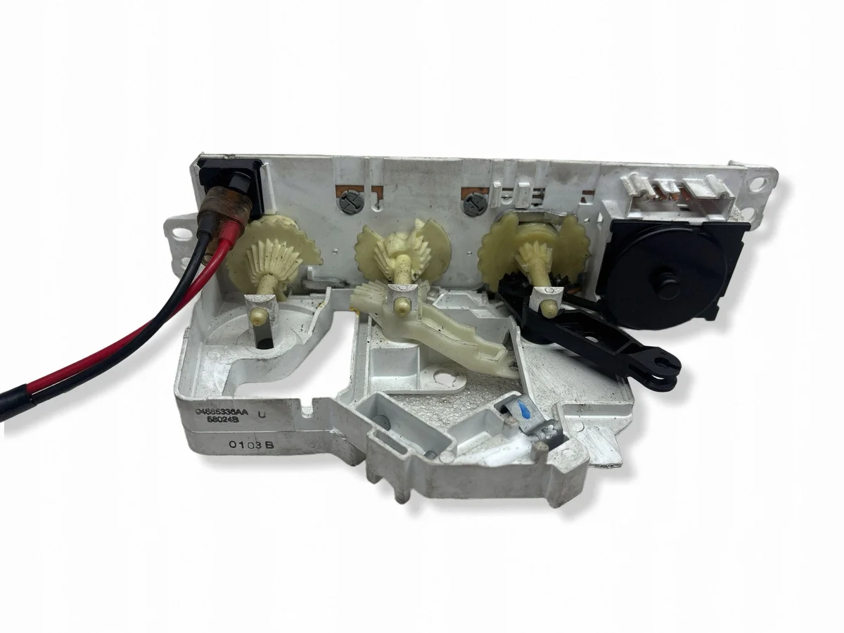 Painel de AC Chrysler PT Cruiser 04885392AB Usado image 4