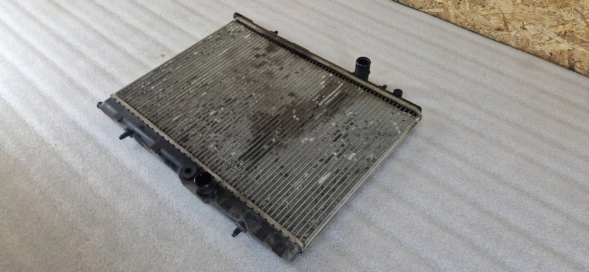 Kühler Wasser vorne Citroen Xsara Picasso image 4