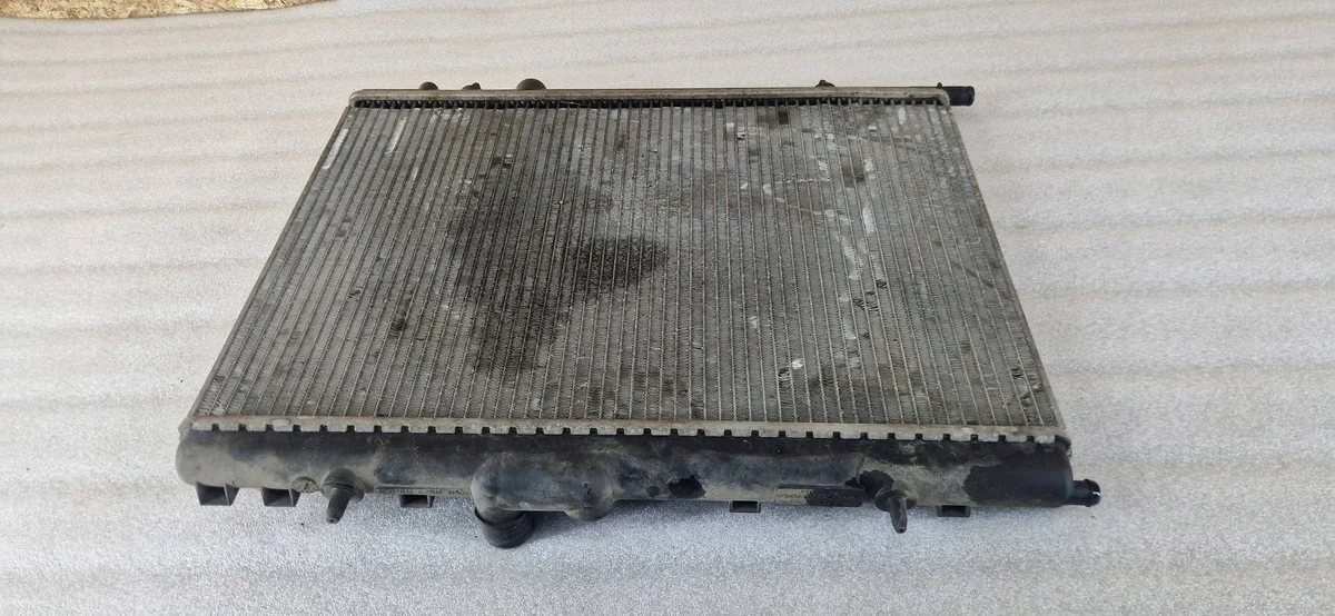 Kühler Wasser vorne Citroen Xsara Picasso image 6
