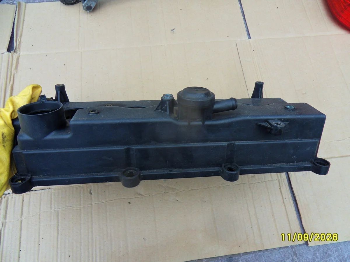 Tapa de Válvulas Opel OE 8980011421 Usada image 3