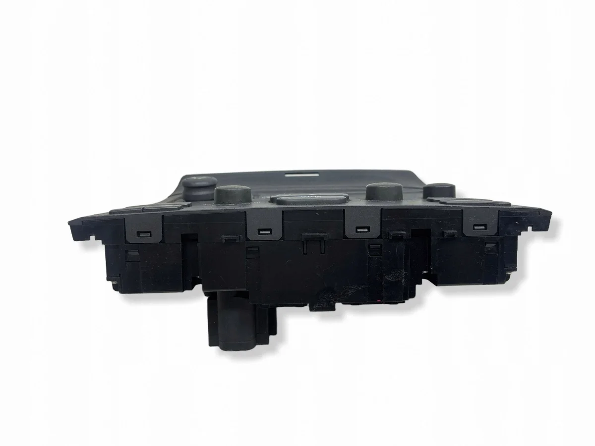 Panel Climatizador Volvo V70 08650366 image 3
