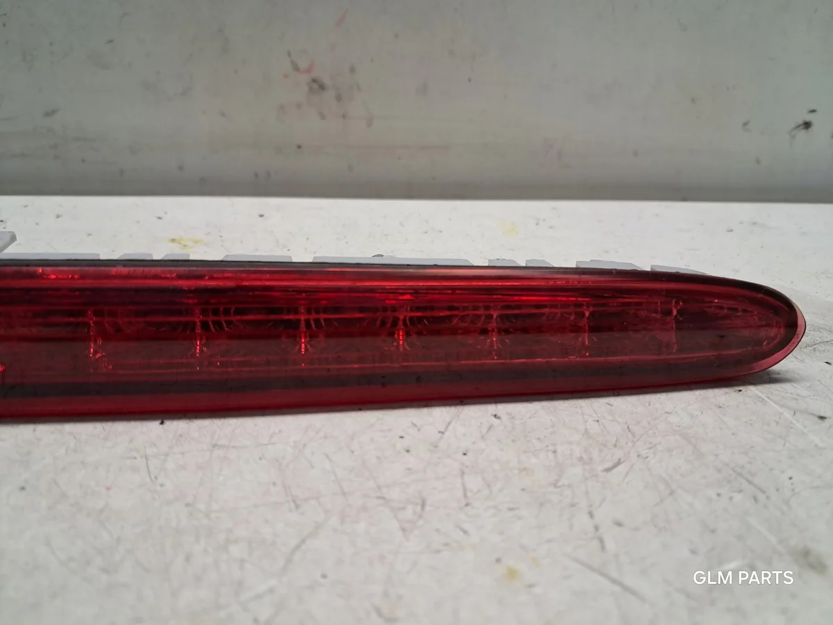 3ème feu stop Mercedes-Benz A 2098201056 image 4