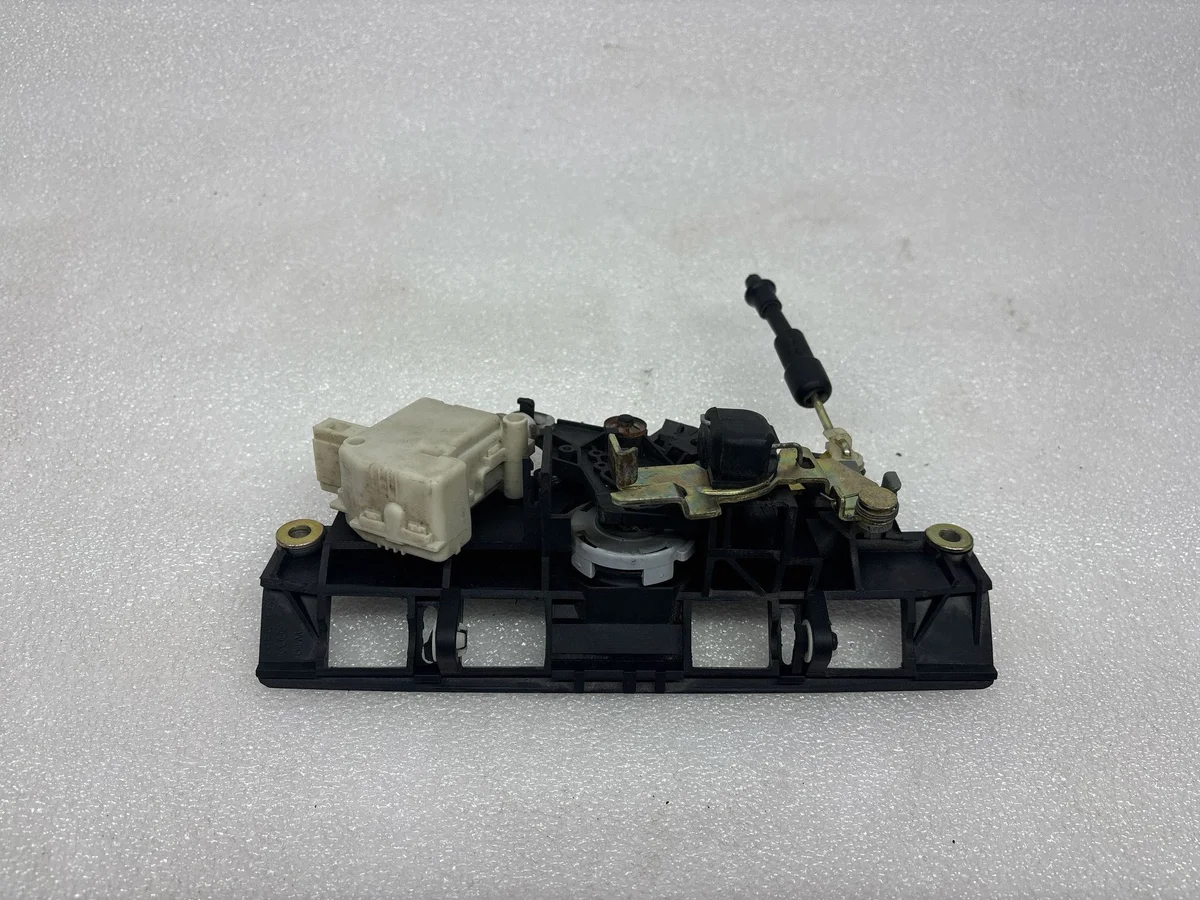 Serratura Bagagliaio Audi A6 Allroad C6 ISA14086