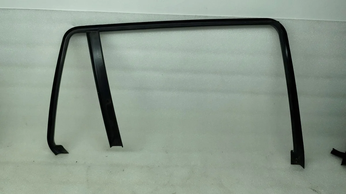 Panel puerta trasera derecha BMW 3 E46 51358262718 image 3