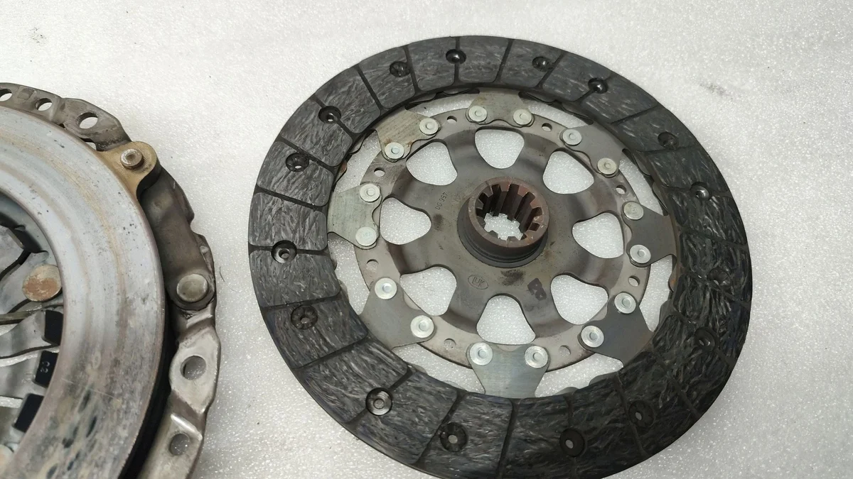 Kit de embrague BMW Serie 3 E46 ISA13925 image 5