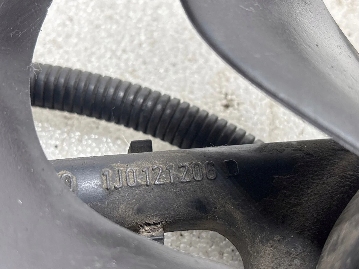 Jäähdyttimen tuuletin Audi A3, Golf IV image 3