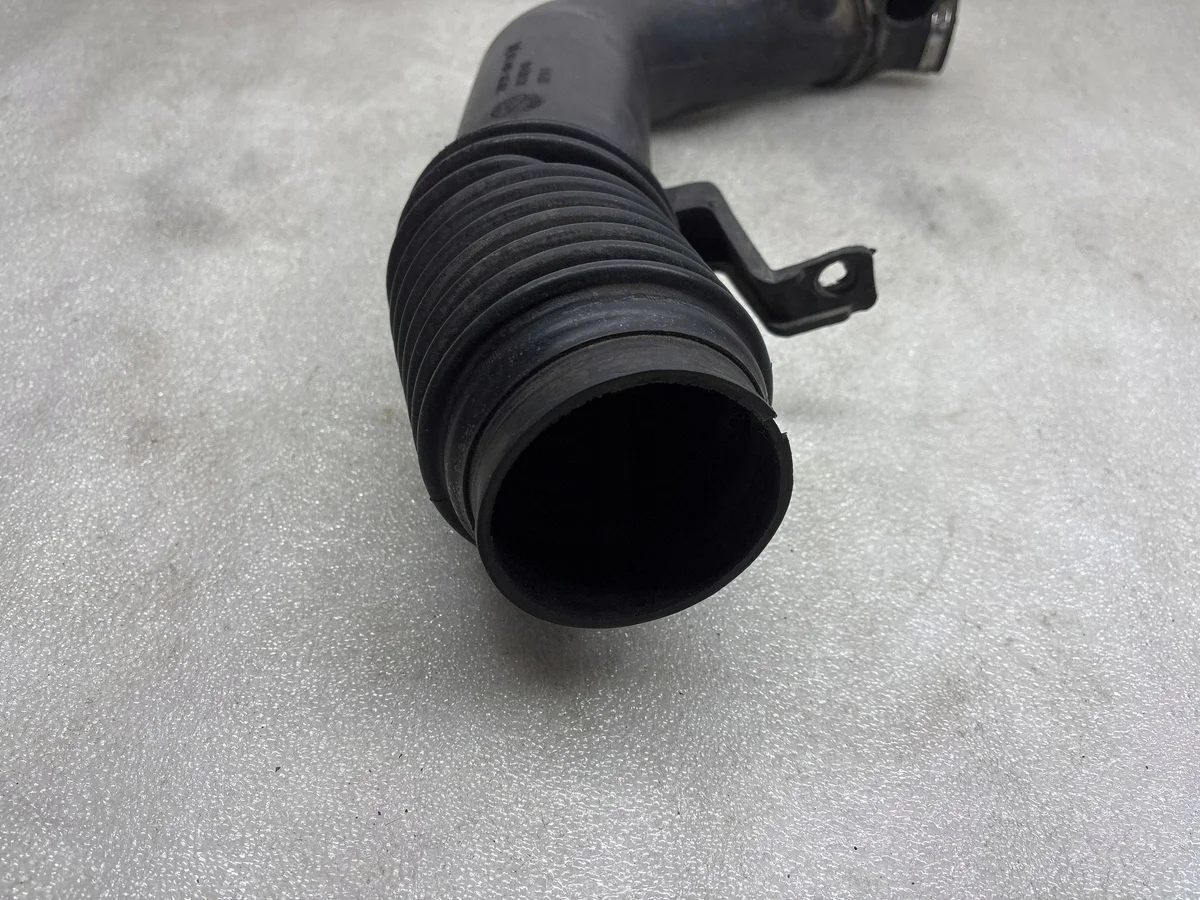 Toma de aire Opel Frontera 897142010 image 6