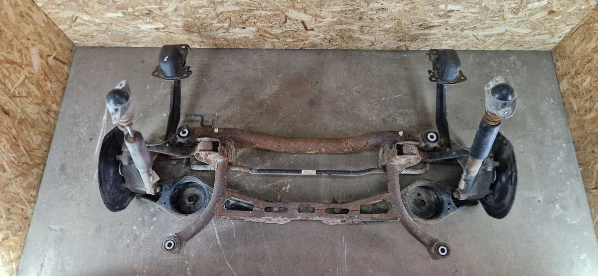 Sankis hinten für VW Passat B6 image 4