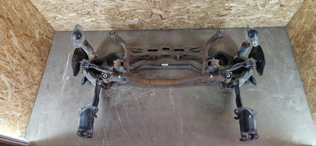 Sankis hinten für VW Passat B6 image 10