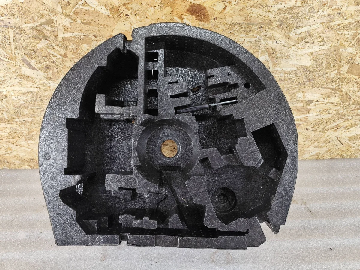 Bagagerumsmatta VW Passat B6 1K5012109E