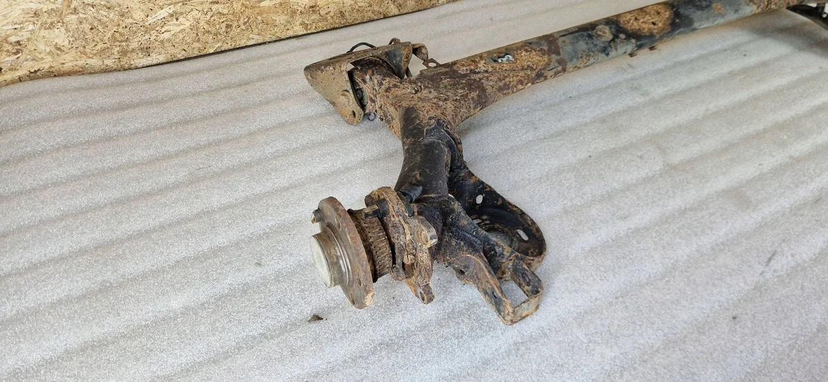 Soporte Trasero Audi A3 S3 8L ISA13091 image 5
