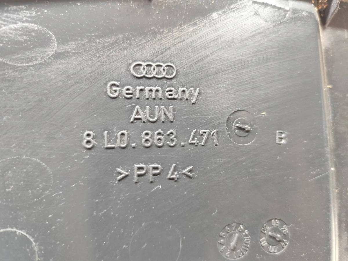 Bagagerumslist Audi A3 S3 8L 8L0863471 image 4